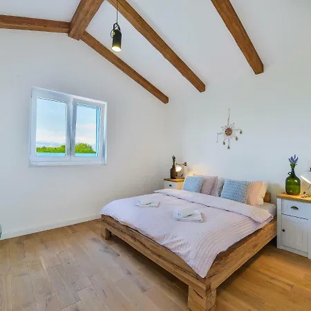 Perla Privlaka (Zadar)